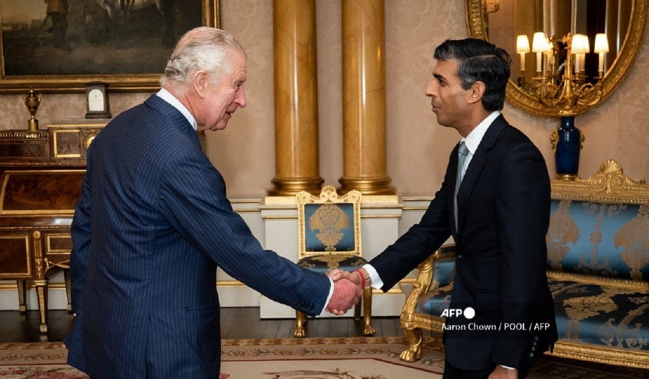 Carlos III y Rishi Sunak