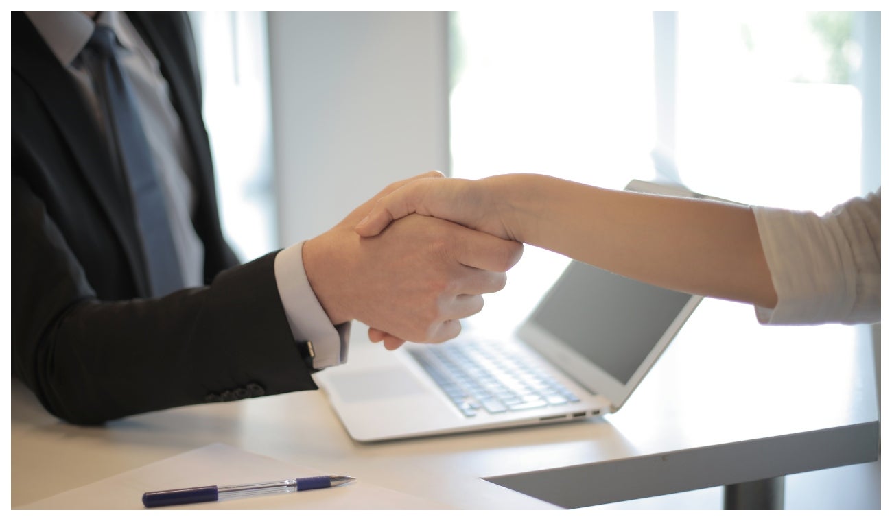 Empleo en España para enfermeros y pagan hasta $10 millones