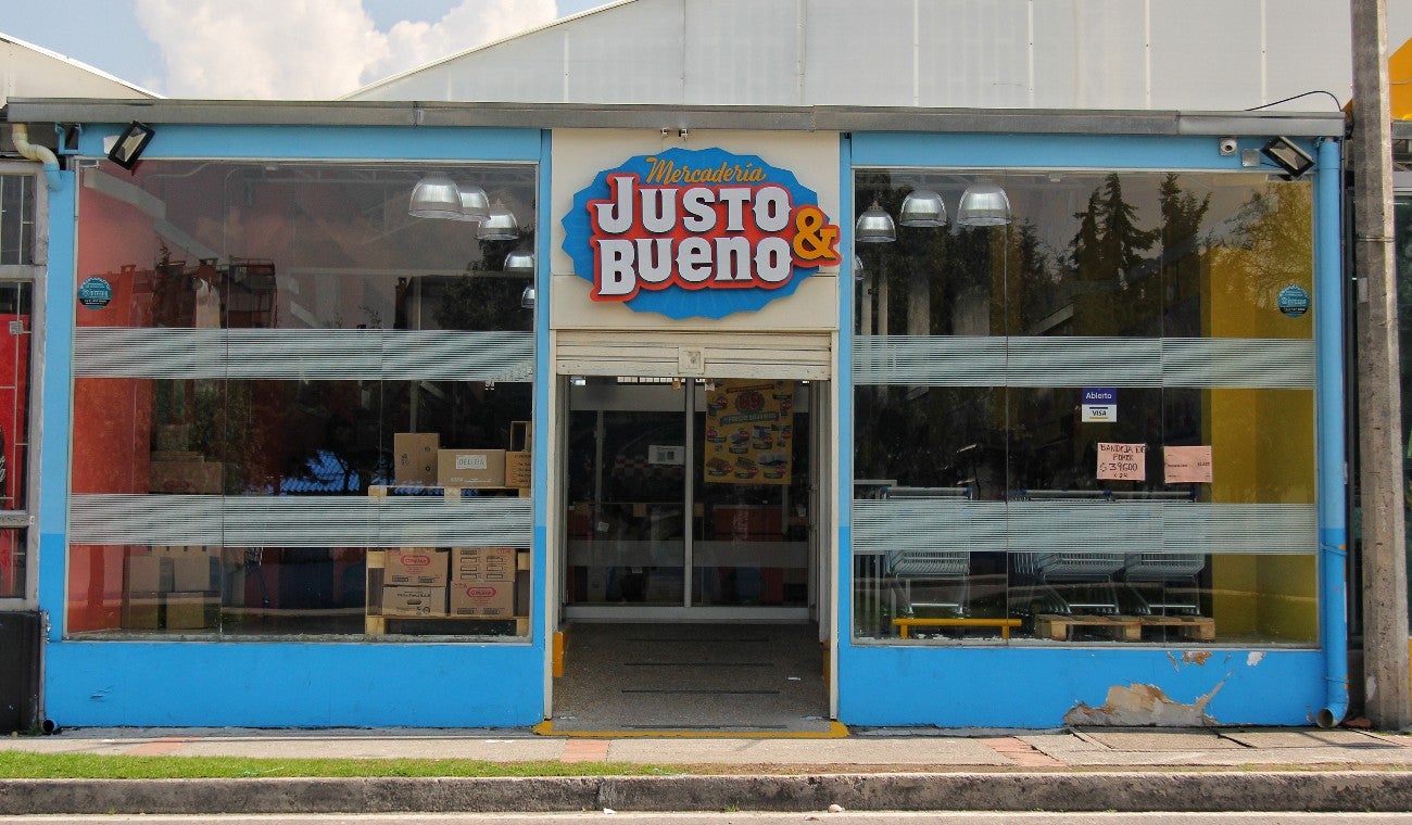 Justo y Bueno