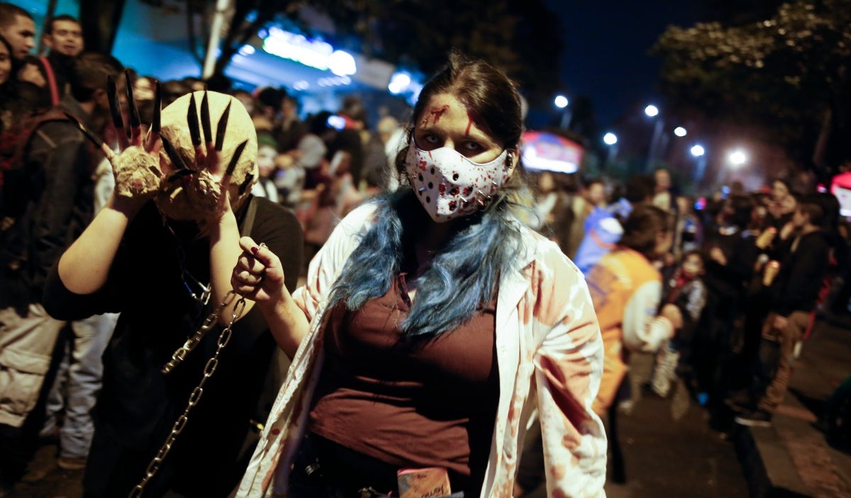 Marcha zombie en Bogotá