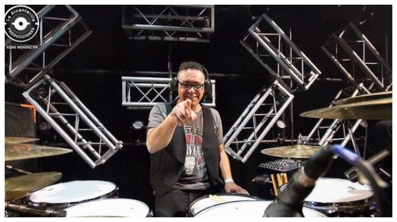 Muere en pleno concierto Bin Valencia