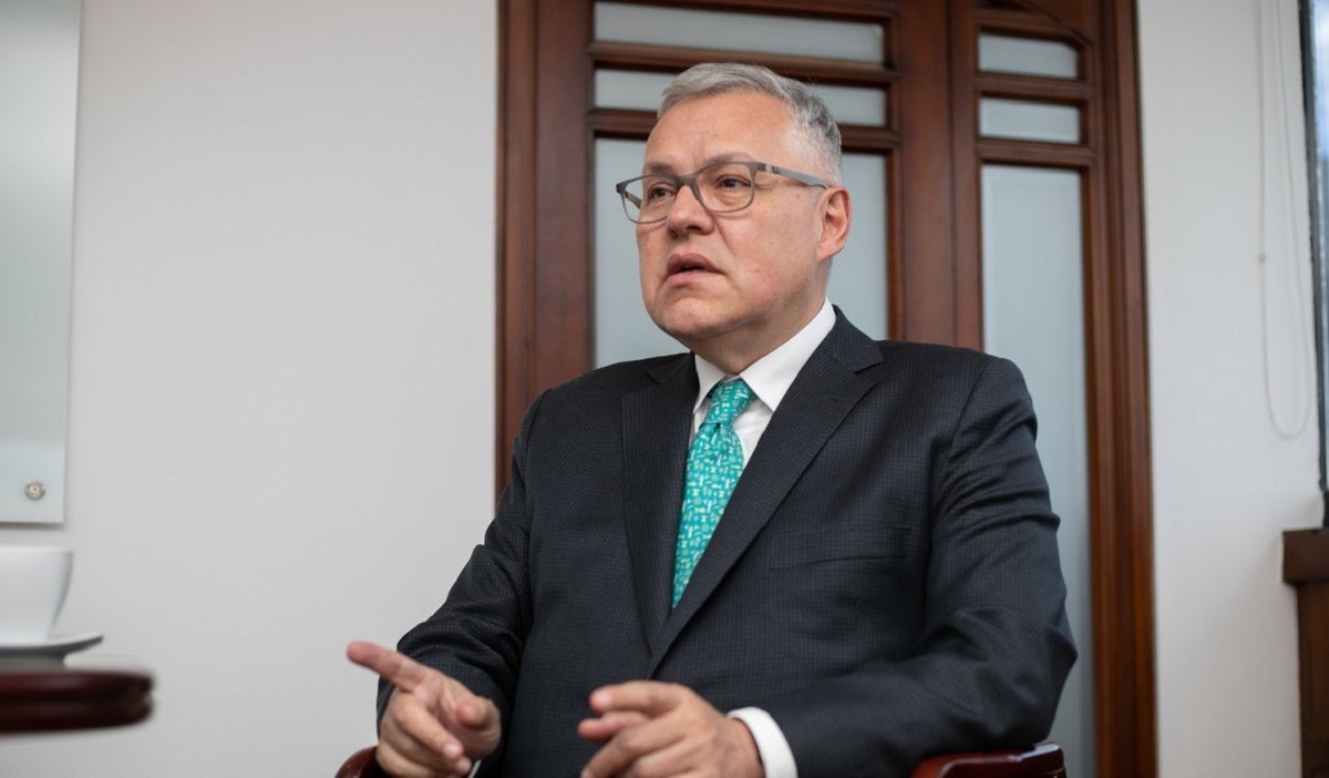 Néstor Osuna, ministro de Justicia