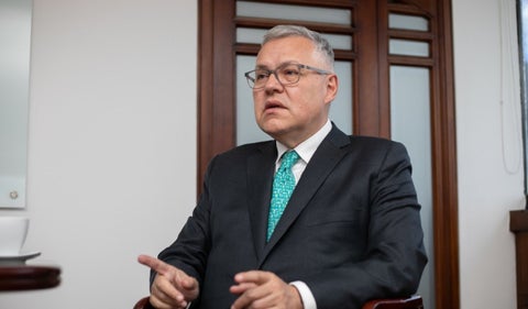 Néstor Osuna, ministro de Justicia