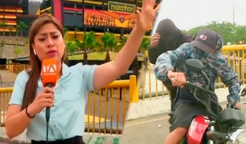 Intento de robo a periodista en plena transmisión delincuentes fueron grabados