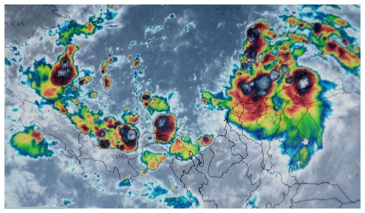 Tormenta julia