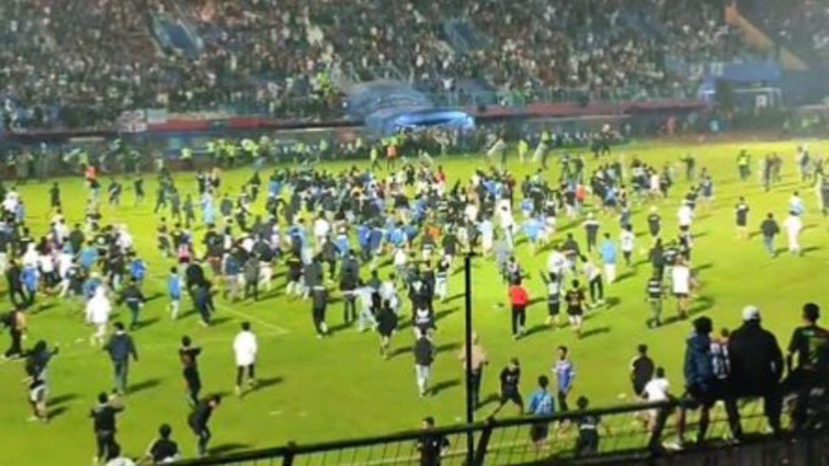 Tragedia en estadio de Indonesia