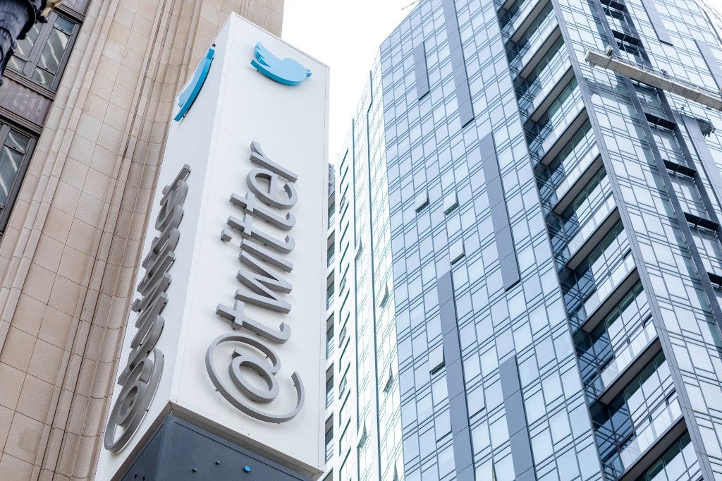 Twitter pasó a manos de Elon Musk