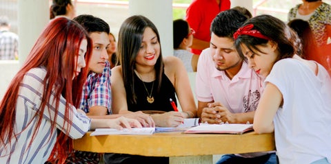 La importancia de universitarios por estar afiliados al Sisbén IV