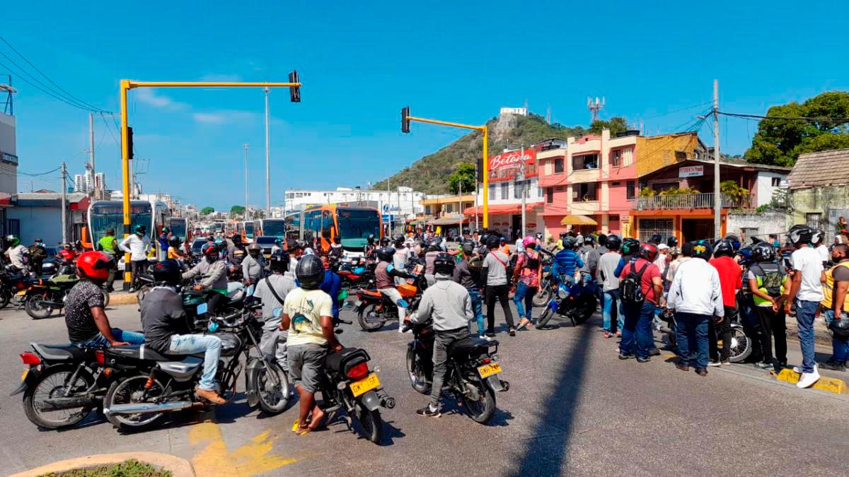 Usuarios de moto en Cartagena