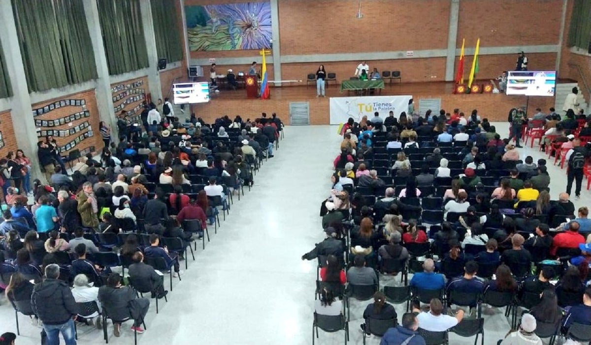 Diálogos vinculantes en Bogotá