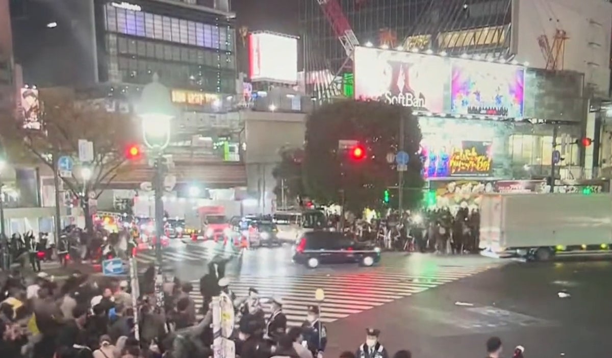 Festejo de japoneses tras ganarle a Alemania