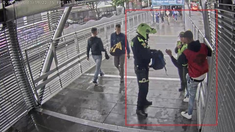 Captura delincuente en estación de Transmilenio calle 26