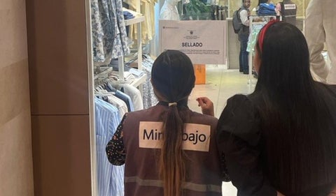 Sellan almacén de Cartagena