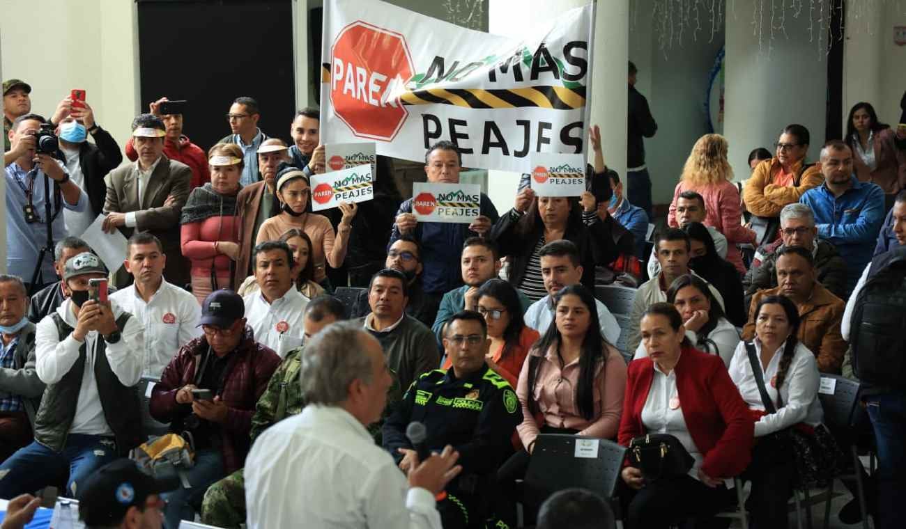 Ministro Guillermo Reyes visitó Pamplona