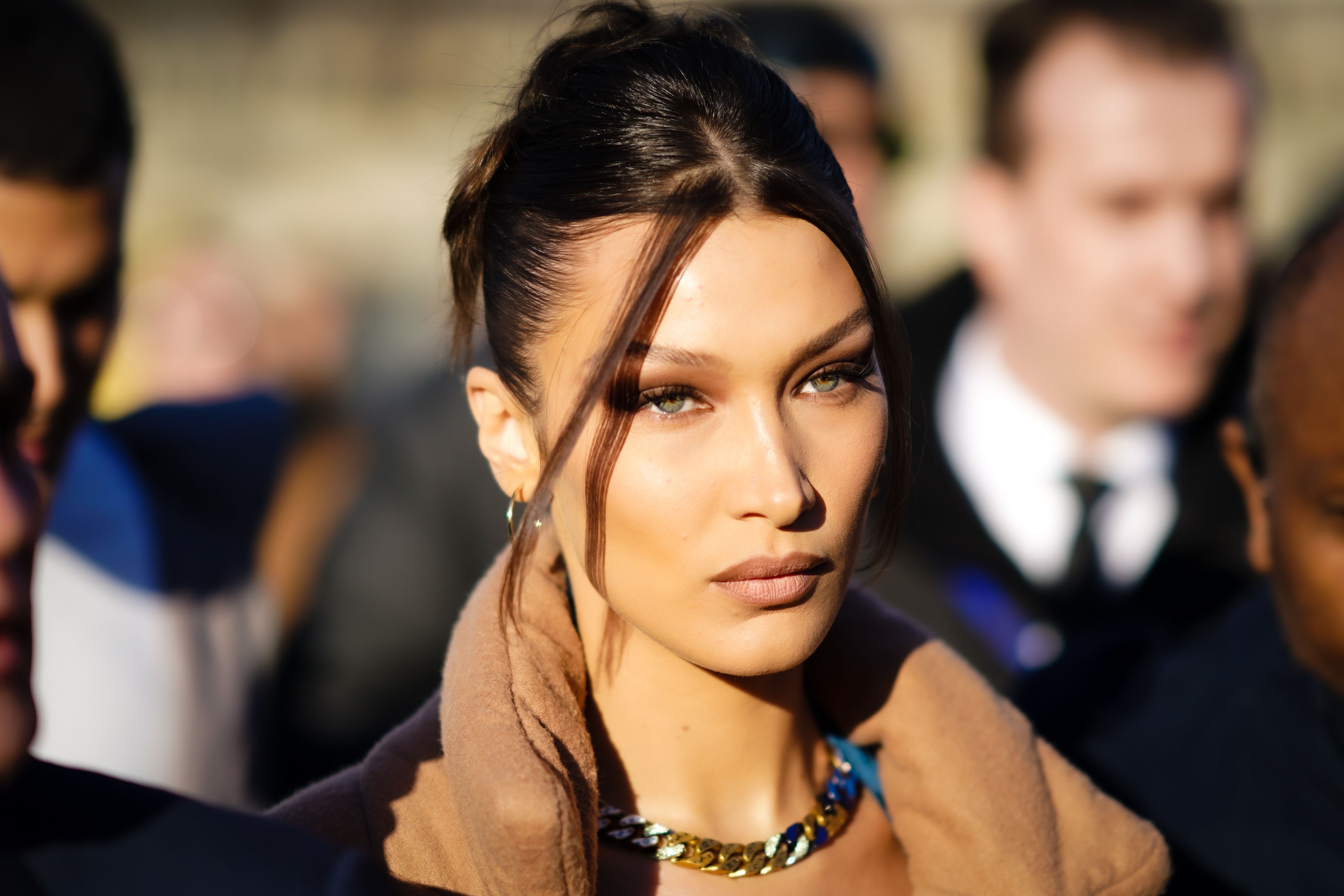 Bella Hadid y el vestido de spray