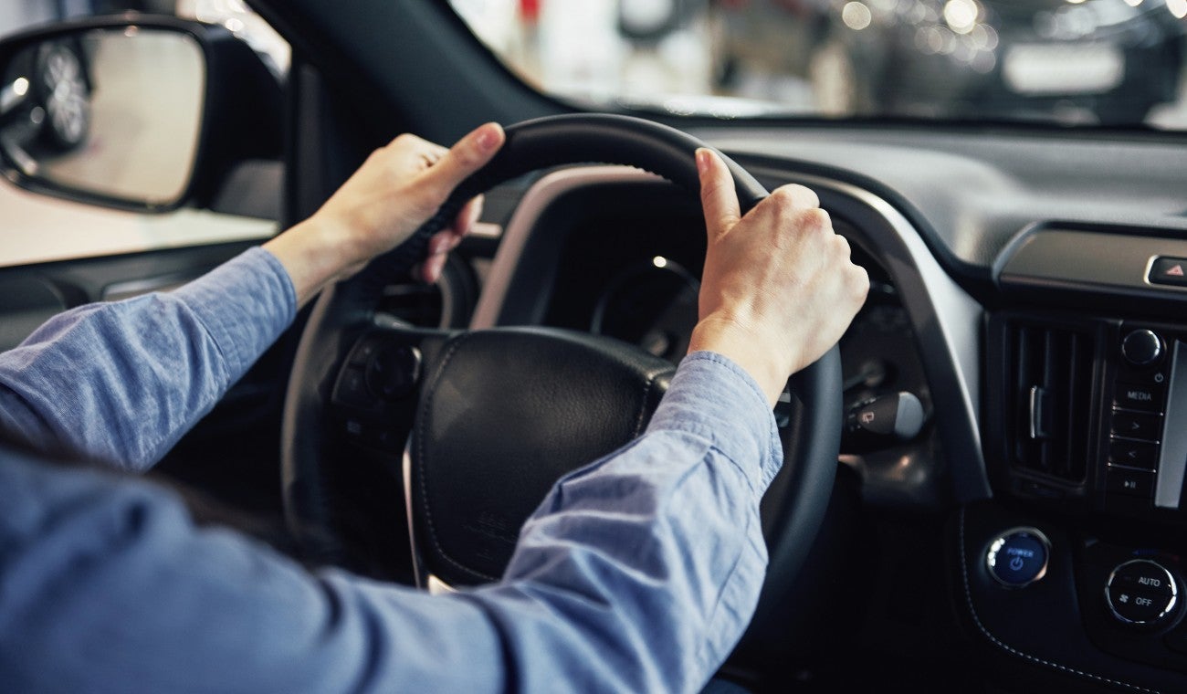 Qué carro consume más gasolina: ¿automático o manual?