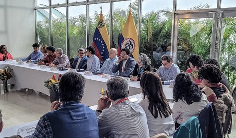 Diálogos de paz con el ELN