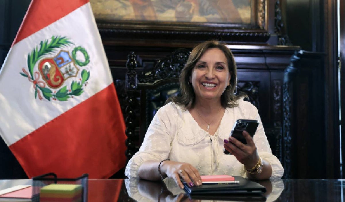 Dina Boluarte, presidenta de Perú