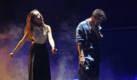 Camilo y Evaluna en concierto