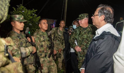 Gustavo Petro anunció cambio táctico militar tras masacre en el Cauca