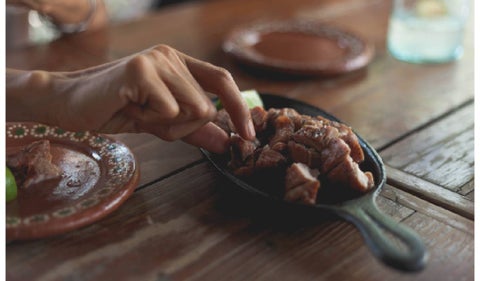 Anciana muere atragantada por pedazo de carne en Año Nuevo