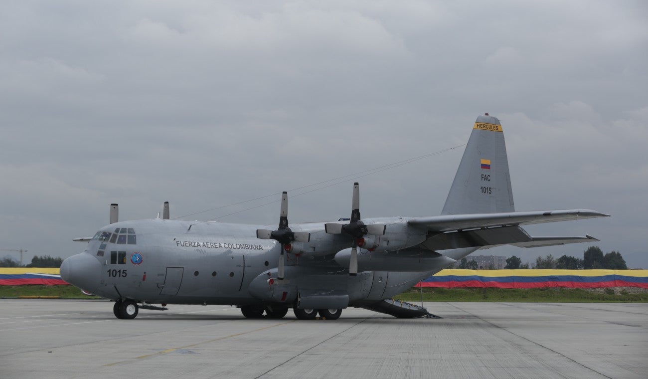 Avión de la Fuerza Aérea