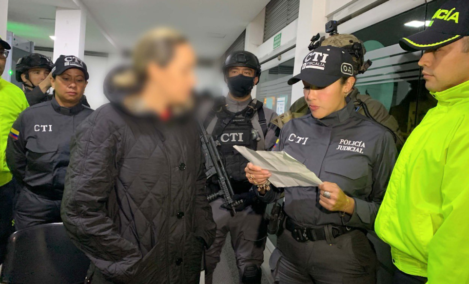 Colombia detiene a sospechosa del asesinato de fiscal paraguayo expulsada de El Salvador