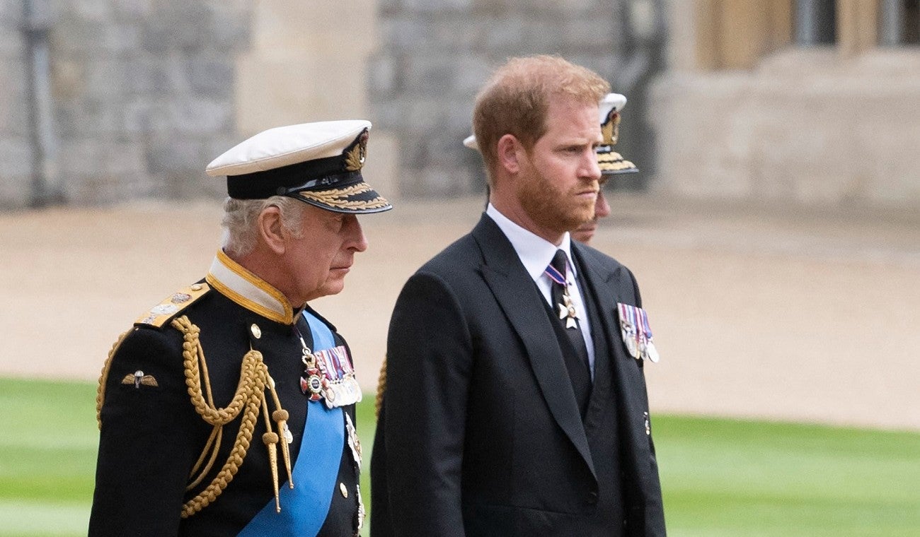 Carlos III y Príncipe Harry