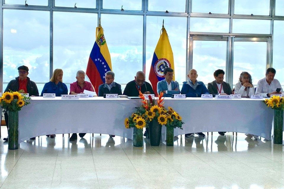 Delegación con el ELN