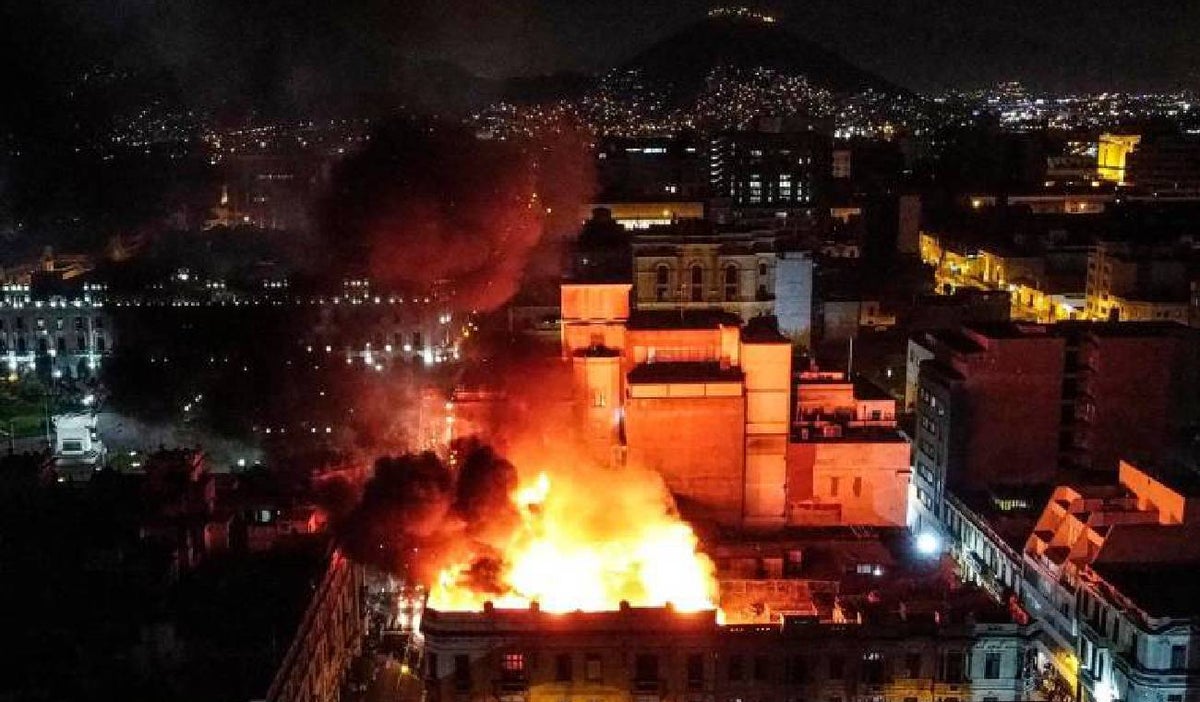 Incendio en Perú