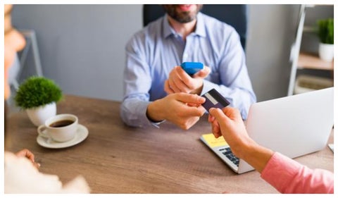 Pagando con tarjeta de crédito
