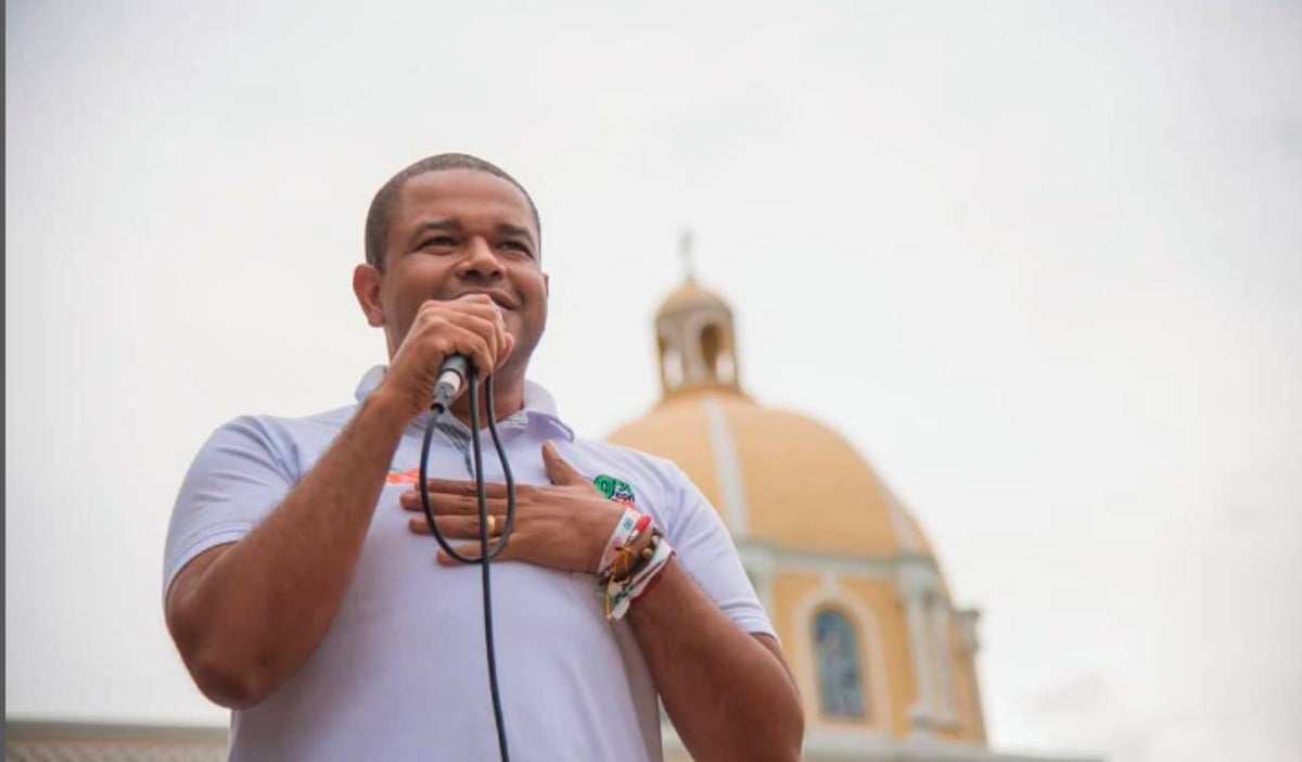 Yahir Acuña