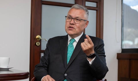 Néstor Osuna, ministro de Justicia