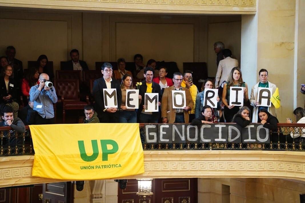 Víctimas de la Unión Patriótica en sesión especial del Congreso.