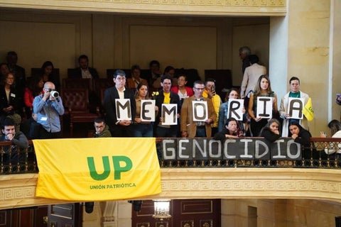 Víctimas de la Unión Patriótica en sesión especial del Congreso.