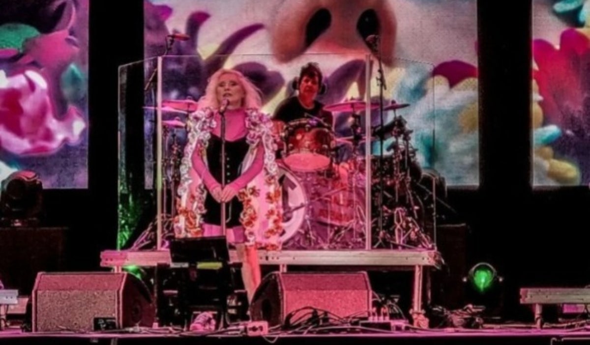 Blondie llegó tarde al FEP