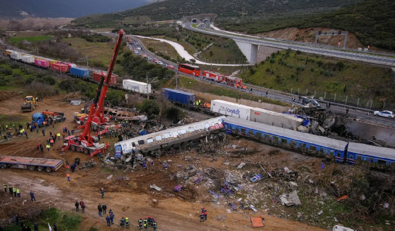 Choque de trenes en Grecia