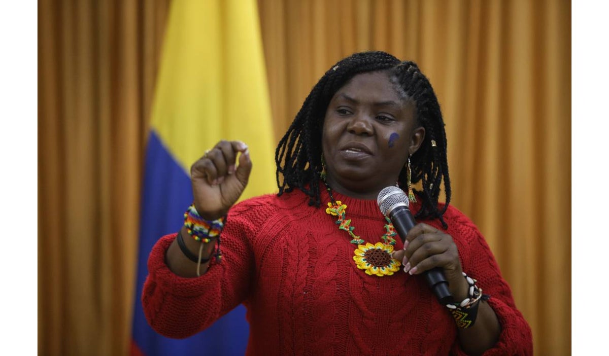 Francia Márquez responde a polémica de helicóptero: De malas, pueden llorar