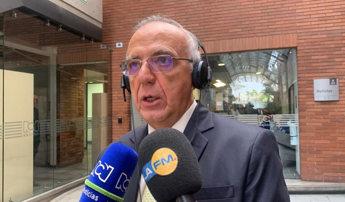 Iván Velásquez, ministro de Defensa