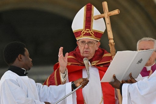 Papa Francisco celebra Misa de Ramos tras ser dado de alta.