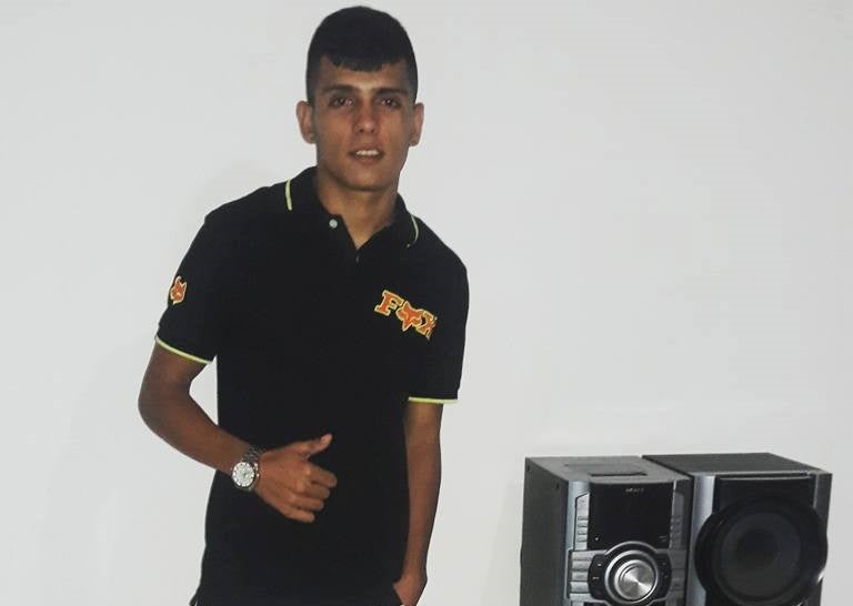 Fue detenido por tener un tatuaje en el pecho