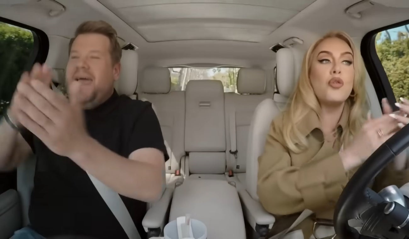 Adele y James Corden en el final de Carpool Karaoke