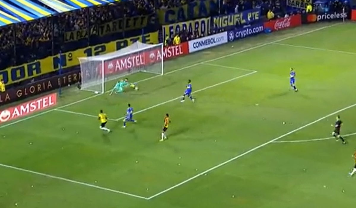 Deportivo Pereira mete gol a Boca en la bombonera