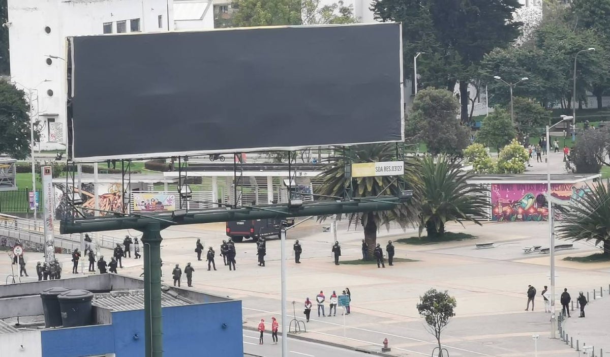 Estudiantes de la Universidad Nacional protestan