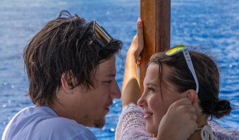 Jake Bongiovi y Millie Bobby Brown
