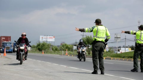 Puesto de control vial para motociclistas