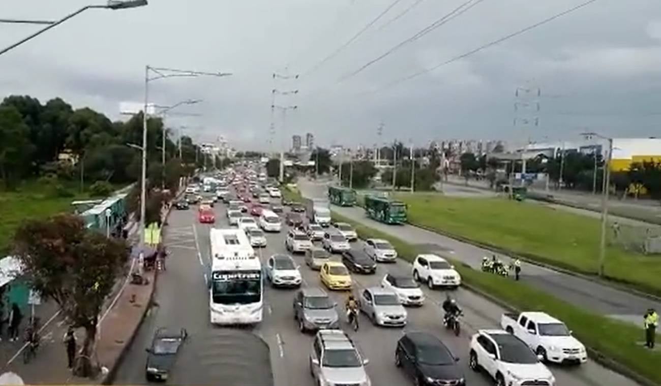 Trancón en la Autopista Norte