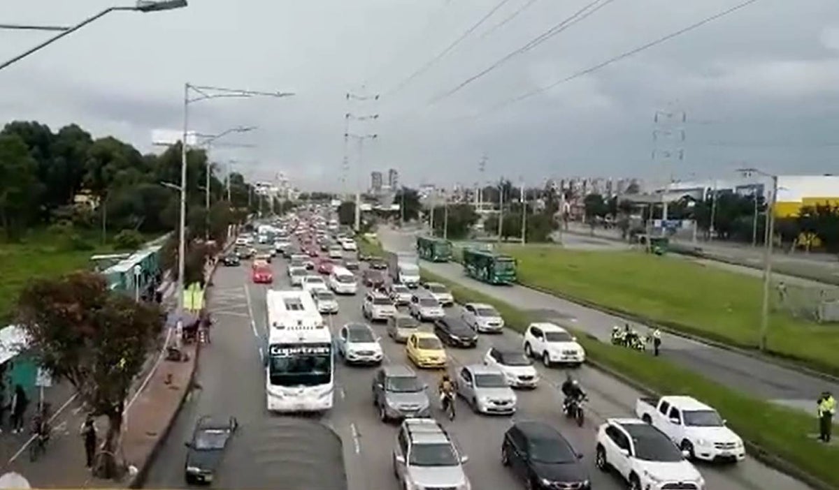 Trancón en la Autopista Norte