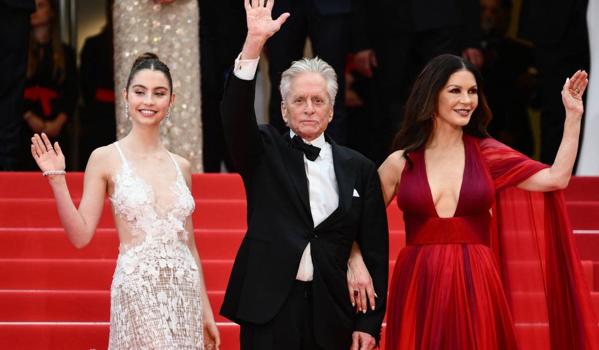 Carys Zeta, Michael Douglas y Catherine Zeta Jones