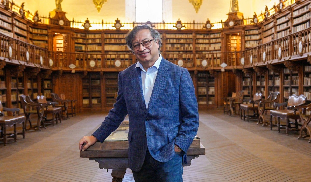 Gustavo Petro en su visita a España
